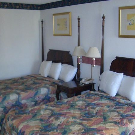 Regency Inn Of نابرفيل المظهر الخارجي الصورة