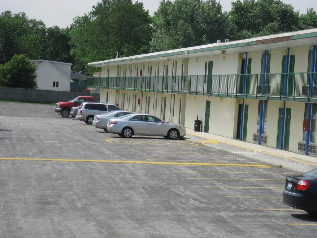 Regency Inn Of نابرفيل المظهر الخارجي الصورة